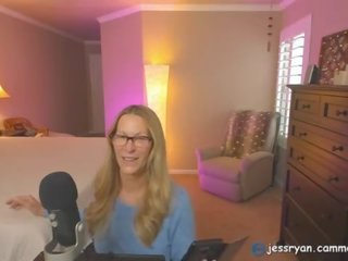 Mamuśka camgirl jess ryan daje na honest członek ocena jessryan&period;manyvids&period;com